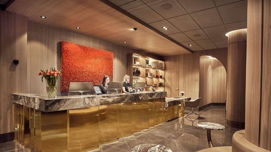 Hotel Riverton Lobby