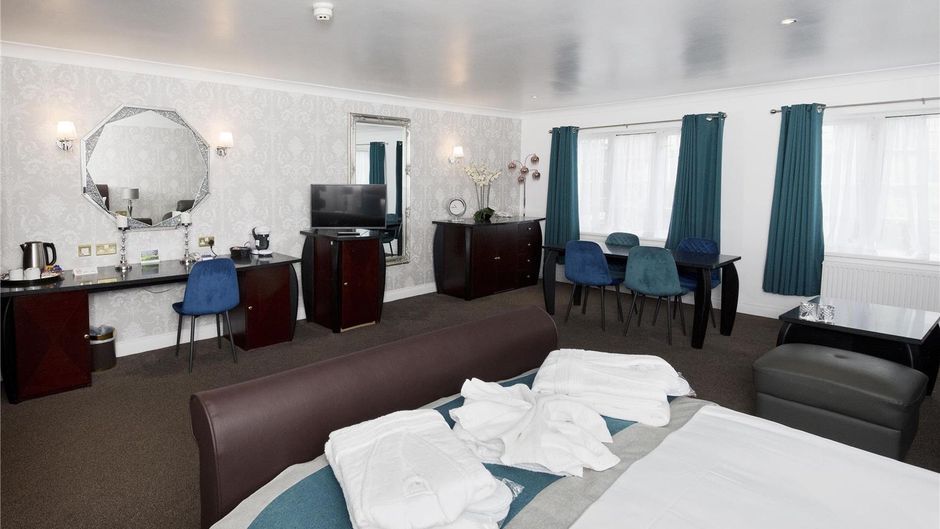 Basingstoke Country Hotel Suite