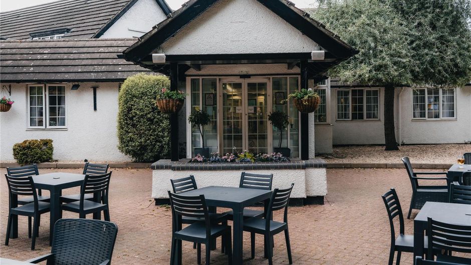 Basingstoke Country Hotel Exterior