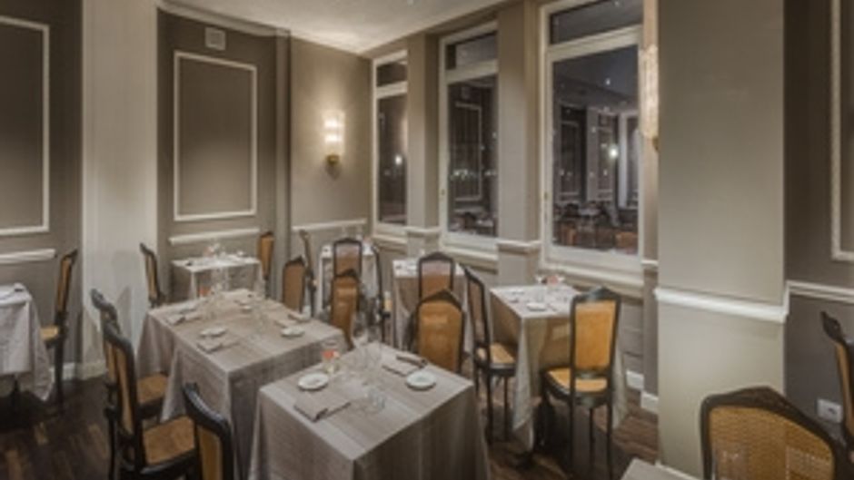 Plaza Hotel Lucchesi Restaurant