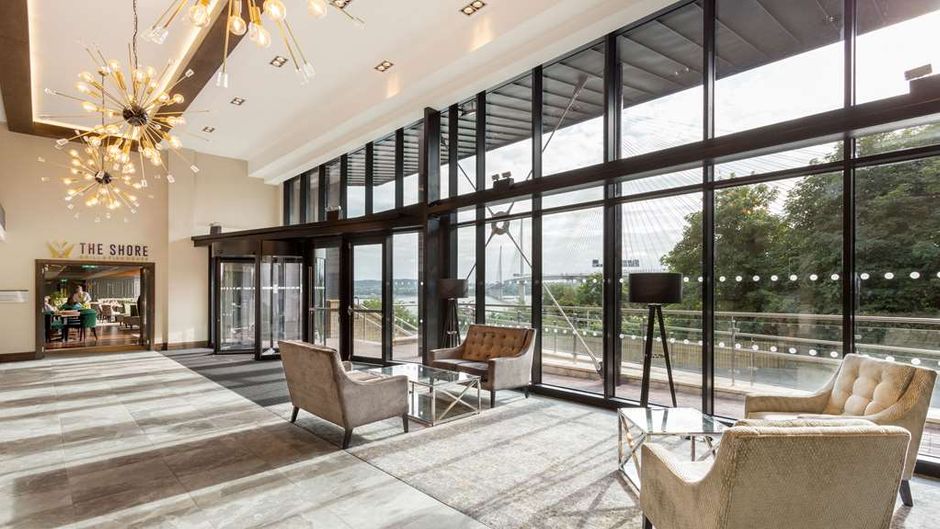 DoubleTree by Hilton Edinburgh Lobby