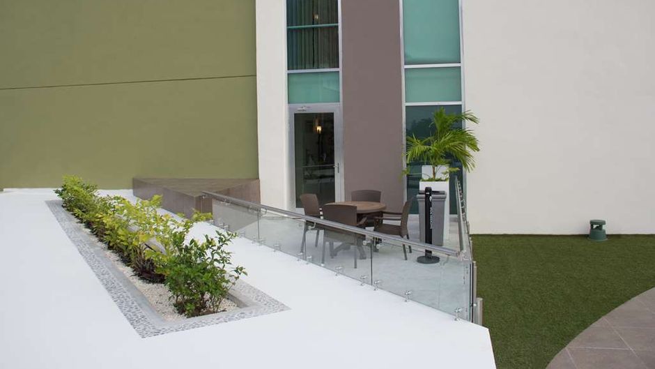 Hampton Inn by Hilton Villahermosa Exterior