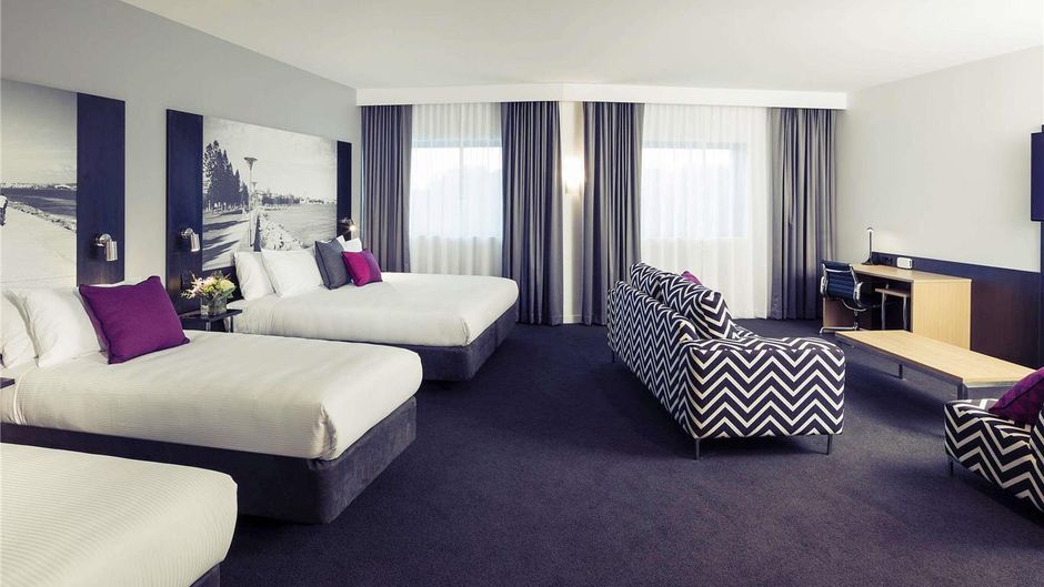 Mercure Newcastle Airport Suite