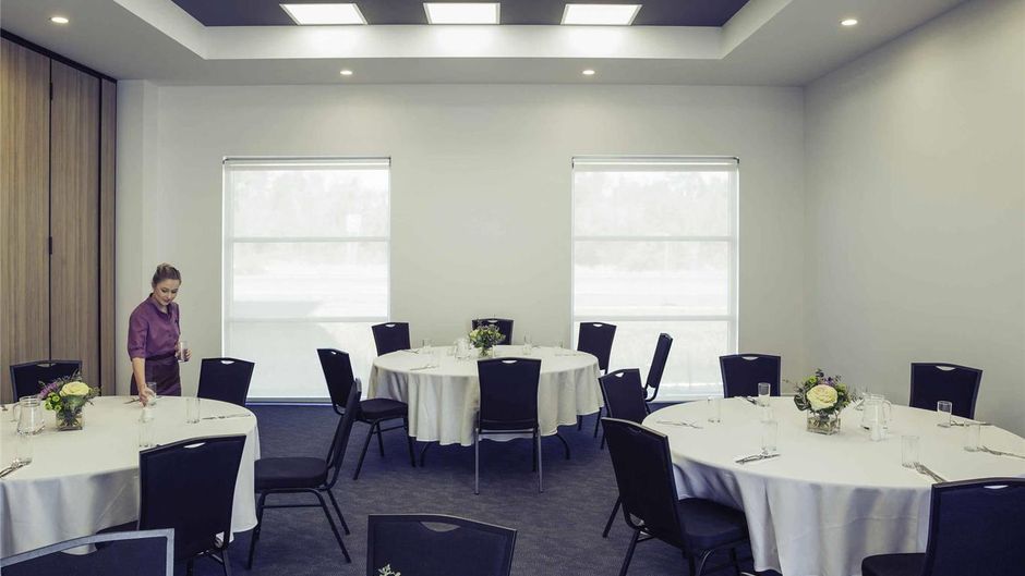 Mercure Newcastle Airport Meeting