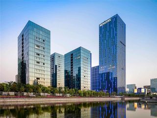 Novotel Ningbo East Hotel