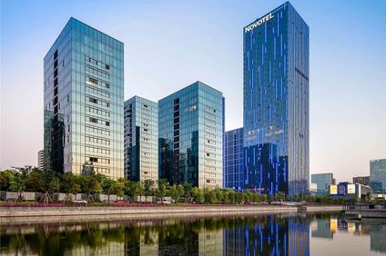 Novotel Ningbo East Hotel