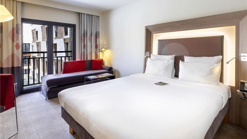 Novotel Istanbul Bosphorus Hotel Room