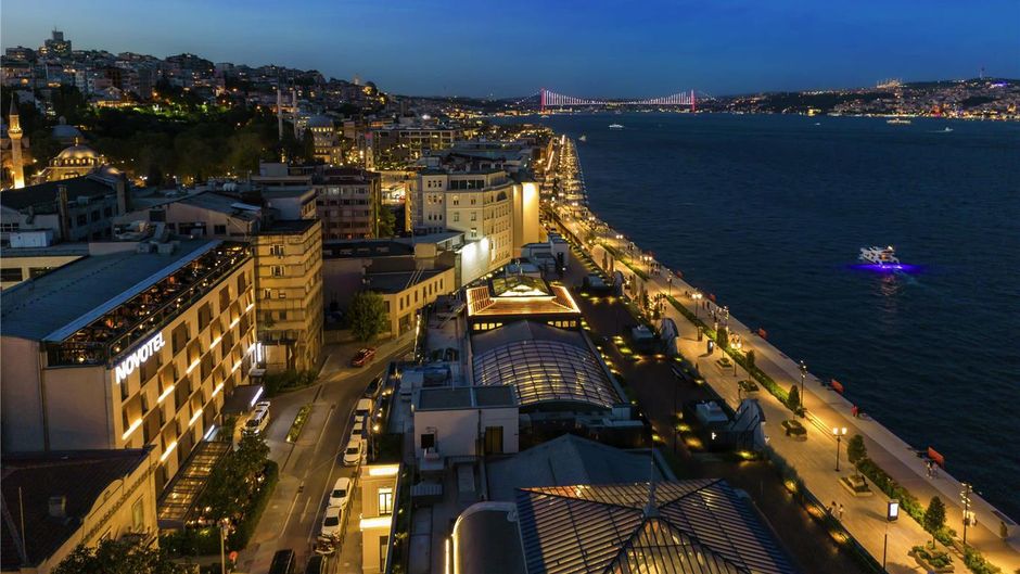 Novotel Istanbul Bosphorus Hotel Exterior