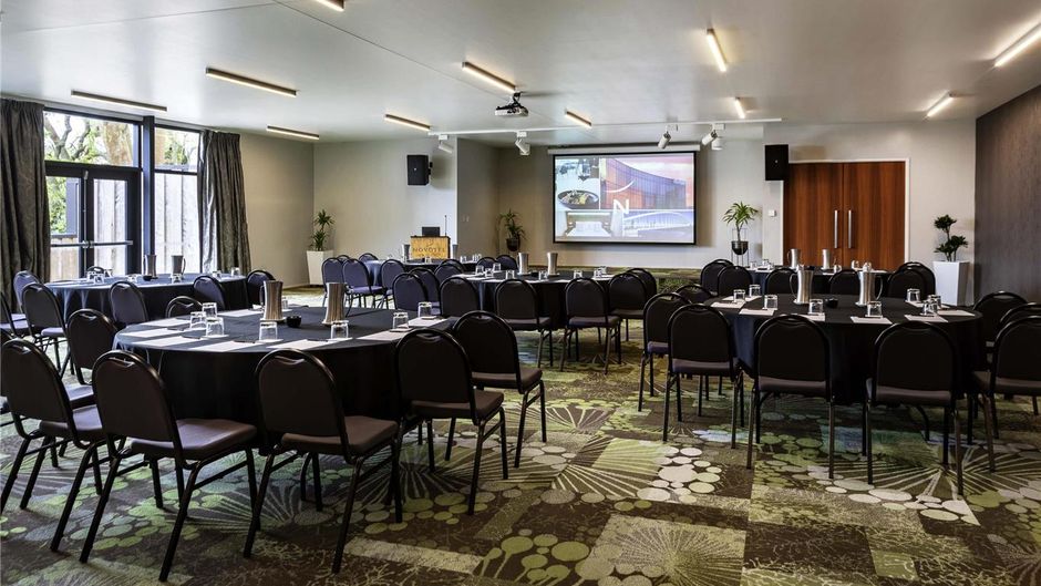 Novotel New Plymouth Hobson Meeting