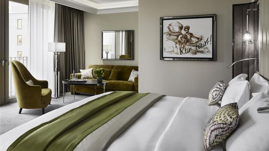 Sofitel Frankfurt Opera Suite