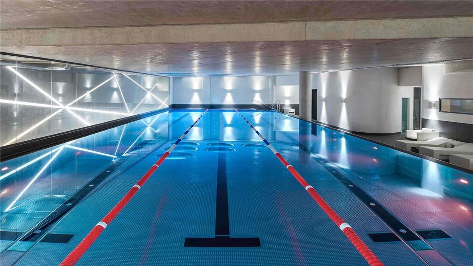 Sofitel Frankfurt Opera Pool
