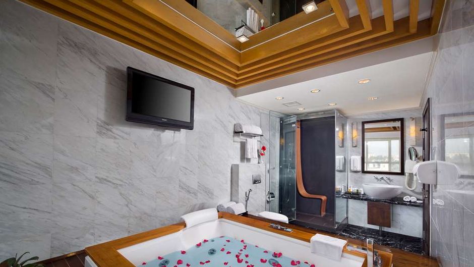 Silk Path Hotel Hanoi Spa