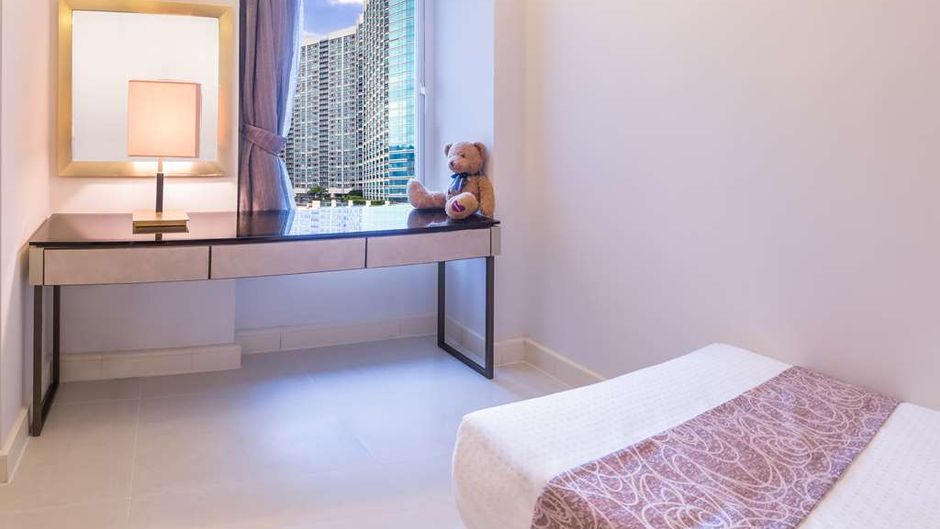 Kowloon Harbourfront Hotel Suite
