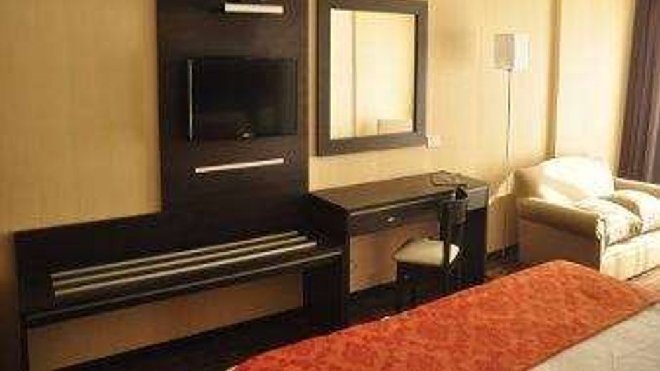Howard Johnson Hotel Pergamino Room