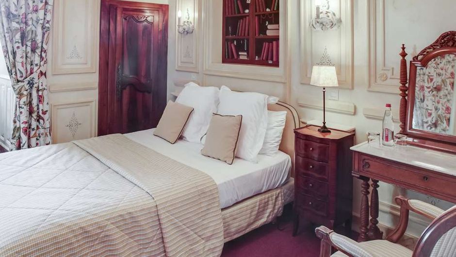 Chateau de Pray Room