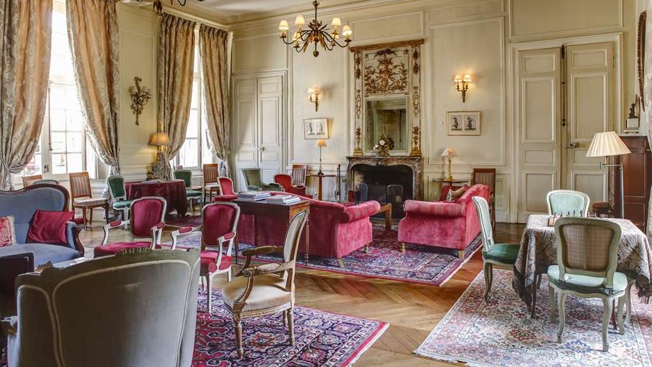 Le Chateau d'Etoges Lobby