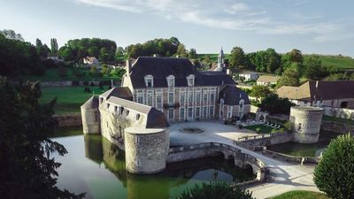 Le Chateau d'Etoges