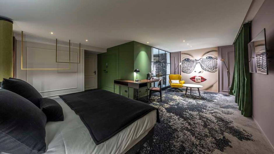 Hotel Baud Room