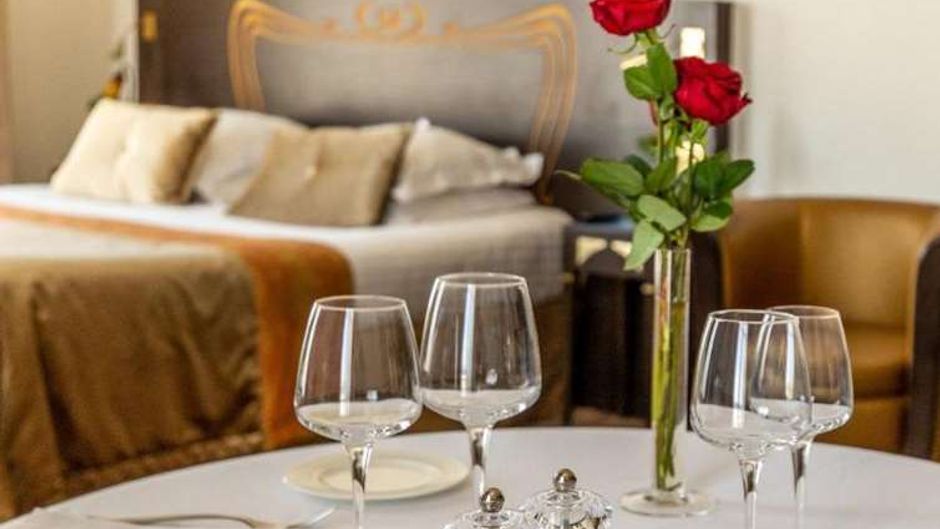 Hotel Jehan de Beauce Room