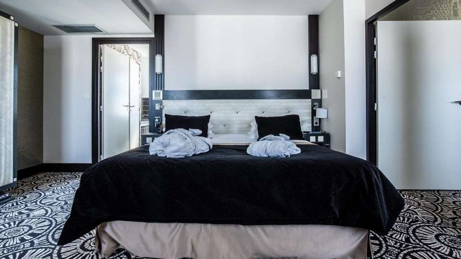 Hotel Jehan de Beauce Room