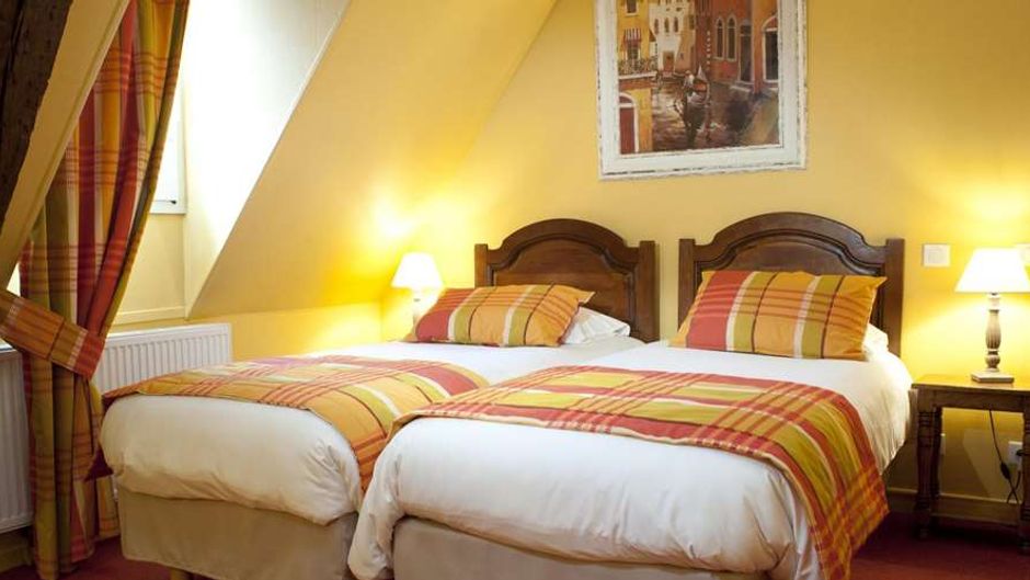 Wilson Hotel Room
