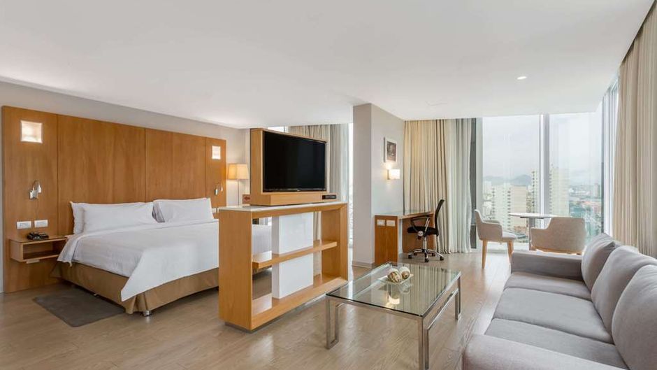 Ramada Encore Lima San Isidro Hotel Room