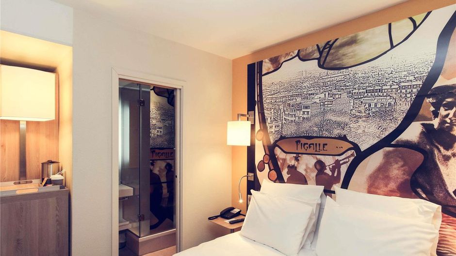 Mercure Paris Pigalle Sacre Coeur Room