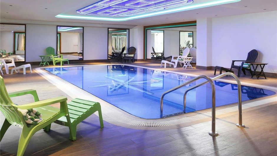Ibis Styles Dubai Jumeira Exterior