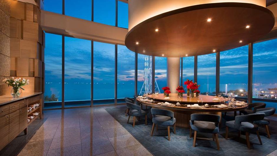 Conrad Manila Restaurant