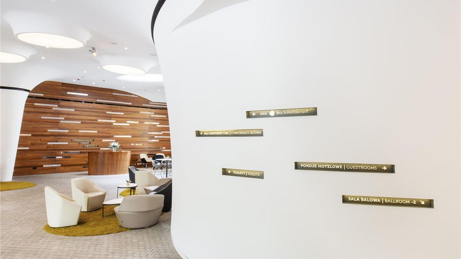 DoubleTree by Hilton Hotel Wroclaw Lobby