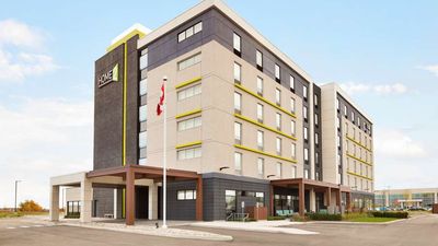 Tru by Hilton Milton