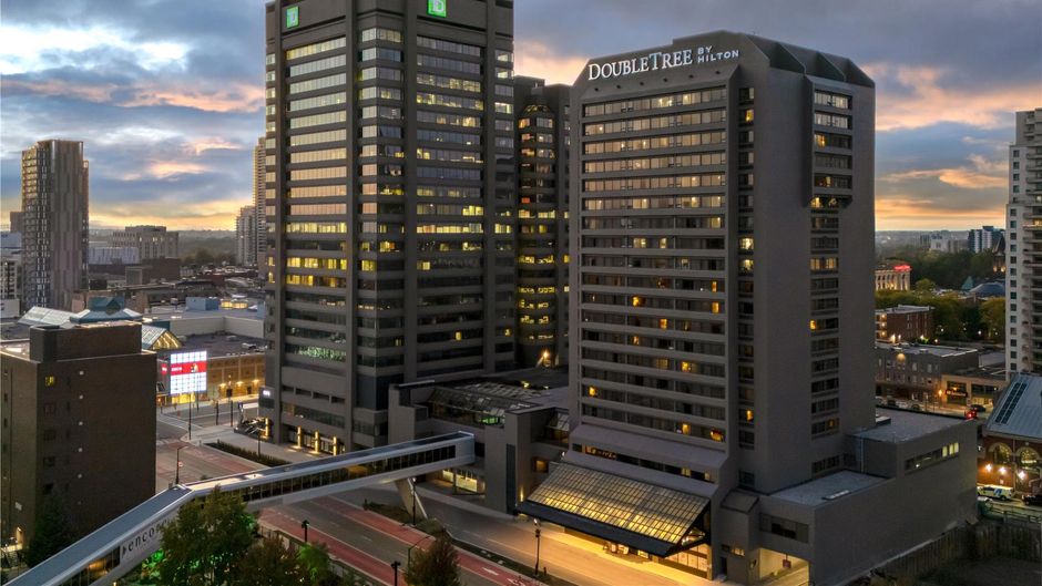 DoubleTree by Hilton London Ontario Exterior