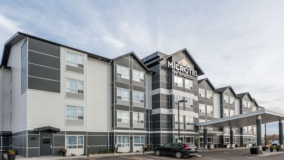 Microtel Inn & Suites Bonnyville Exterior