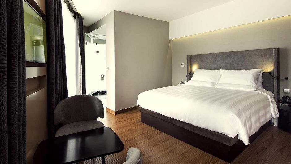 Novotel Suites Hanoi Room