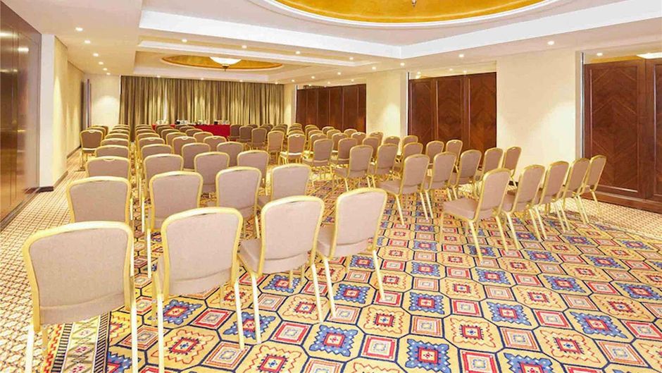 Pullman Resort Al Marjan Island Meeting