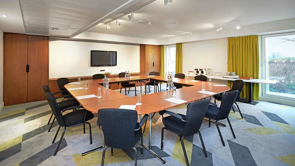 DoubleTree by Hilton London ExCeL Meeting