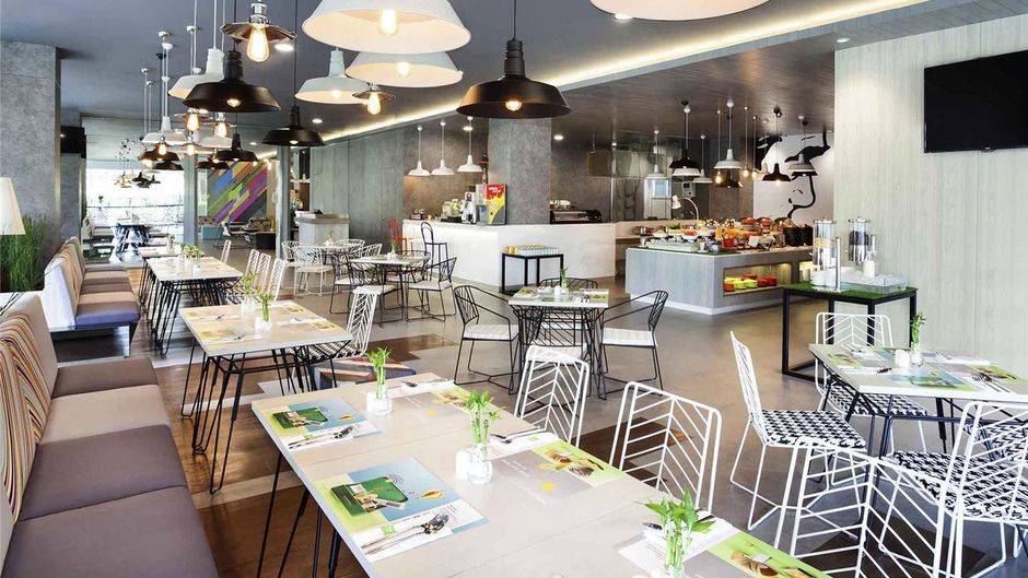 Ibis Styles Jakarta Sunter Restaurant