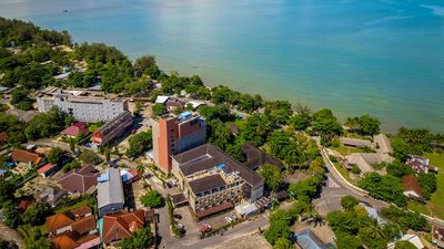 Golden Tulip Essential Belitung