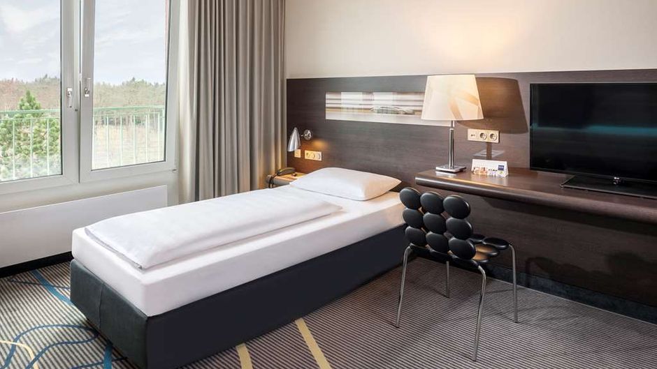 Dorint Am Nuerburgring Hocheifel Room