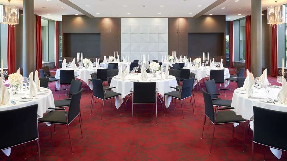 Dorint Airport-Hotel Zurich Ballroom