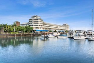 Shangri-La Hotel, The Marina