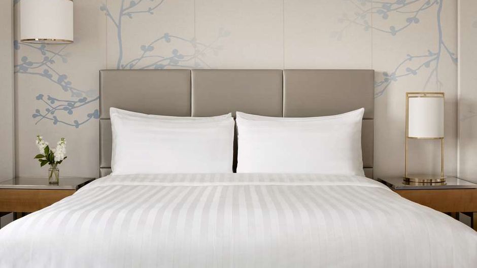 Shangri-La Hotel Sydney Suite