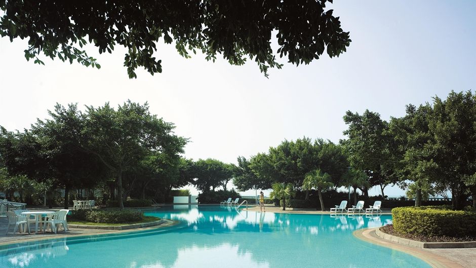 Shangri-La Hotel Beihai Pool