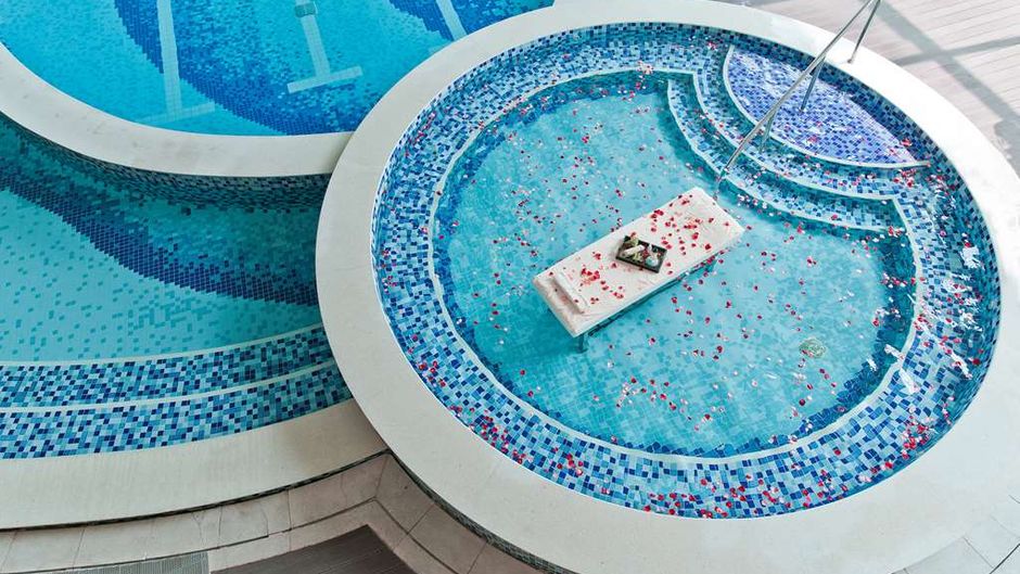 Shangri-La Qinhuangdao Pool