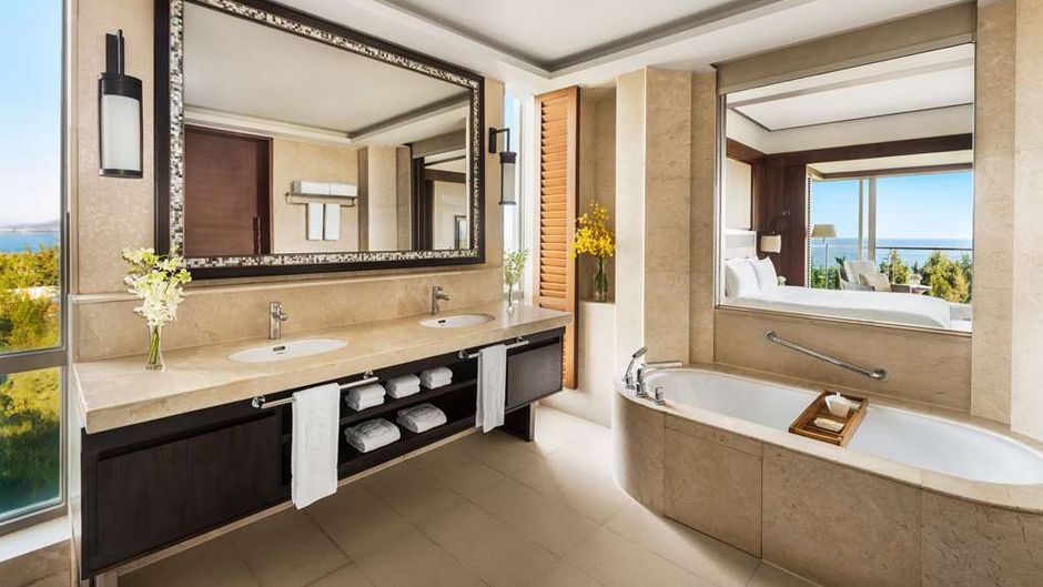 Shangri-La Sanya Resort & Spa Suite