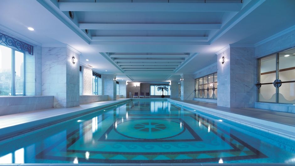 Pudong Shangri-La Hotel Pool