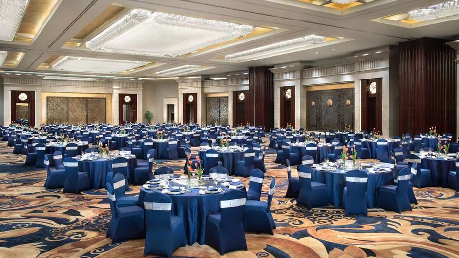 Pudong Shangri-La Hotel Meeting
