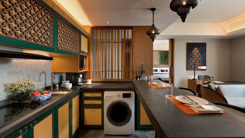 Shangri-La Resort Suite