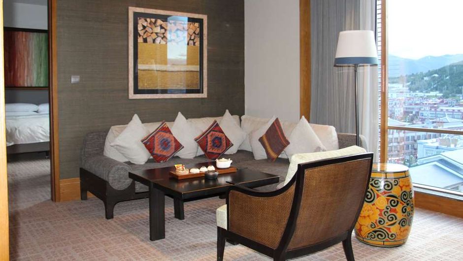 Shangri-La Resort Suite