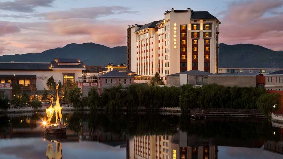 Shangri-La Resort Exterior
